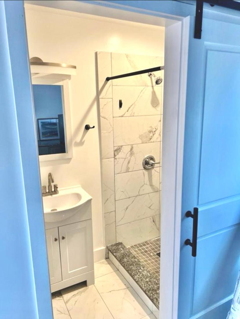 Romantic Chapel Hill Retreat For Two Hotel Екстериор снимка